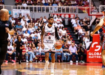 Leones quedan a un triunfo de la final de la Conferencia B
