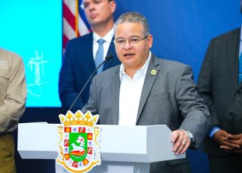 Secretario de Salud exige a Mellado pruebas sobre alegaciones de corrupción