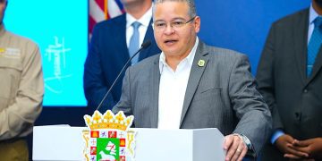 Secretario de Salud exige a Mellado pruebas sobre alegaciones de corrupción