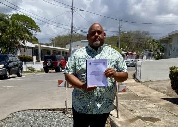 Alcalde de Guayama denuncia salideros, roturas y falta de servicio por parte de la AAA