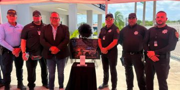 Moca rinde homenaje póstumo al agente canino Oslo 