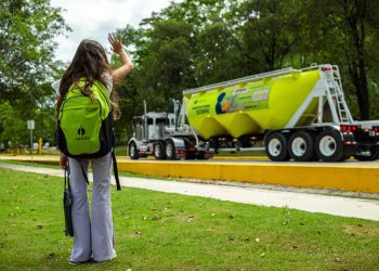 Argos convierte su saco de cemento en un llamado a construir el futuro de Puerto Rico desde la educación