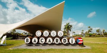 BACARDÍ celebra 90 años de innovación y talento con un Masterclass en Casa BACARDÍ