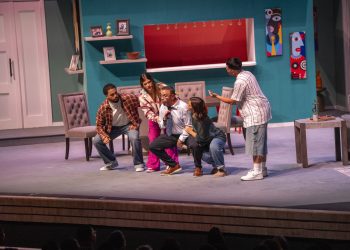Se abren nuevas funciones de la comedia “Qué Loca Familia”