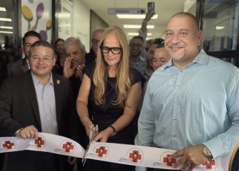 Isabela invierte $6 millones en el Centro Isabelino de Medicina Avanzada, informa alcalde Ricky Méndez