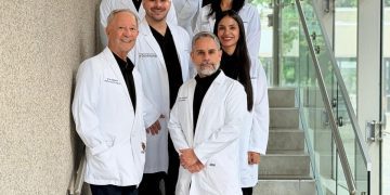 Ciencias Médicas celebra la acreditación del Programa de Maestría en Ciencias Dentales en Periodontología de la Escuela de Medicina Dental