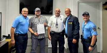 Reconocen a agentes de la Policía Municipal de Moca