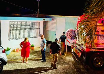 Administración Municipal de Río Grande lleva agua casa por casa ante el racionamiento