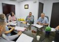 Alcaldesa de Aguas Buenas reúne a directores escolares para atender las necesidades y coordinar trabajos en las escuelas públicas del municipio