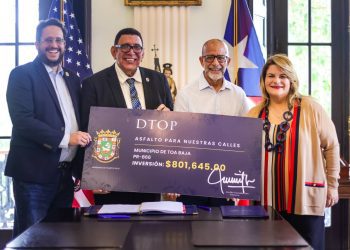 Gobernadora González Colón anuncia inversión de más de $800 mil para repavimentar la PR-866 en Toa Baja