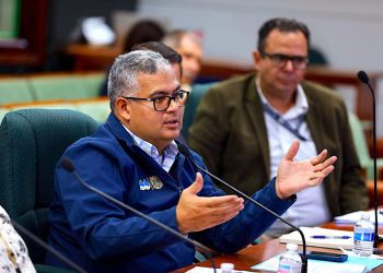 Gobernadora estaría evaluando candidatos para sustituir al presidente de la AAA