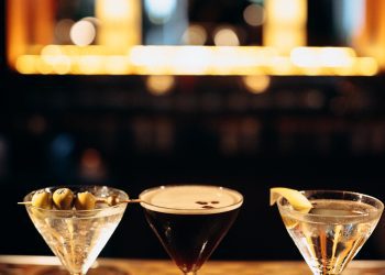 Fairmont El San Juan Hotel inaugura Martinis & Oysters, un nuevo ritual de las tardes en The Lobby