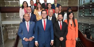 Representantes populares apoyan gestión del comisionado residente en Washington