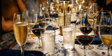 Las Denominaciones de Origen Ribera del Duero y Rueda se unen a Barullo Taberna Española para protagonizar una nueva edición de Pasaporte de Copas