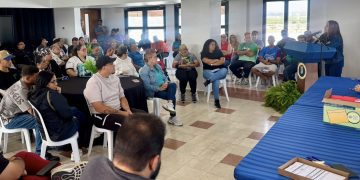 Municipio de Cataño entrega primeras 80 cartas de permanencia a empleados municipales