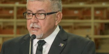 Es un caso para el FBI, señala el alcalde de Arecibo ante presunto esquema con tarjetas electorales