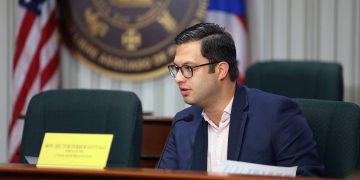 Secretario de Salud muestra reservas a ampliar facultades de los “nurse practitioners”