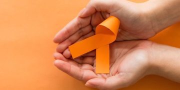 Cayey se vistió se naranja hoy para educar sobre a prevención del suicidio