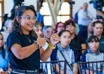 Toledo López insiste en proyecto para reconocer oficialmente la lengua de señas puertorriqueña