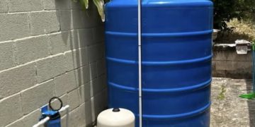 Hatillo instala sobre 1,370 cisternas de agua a familias vulnerables
