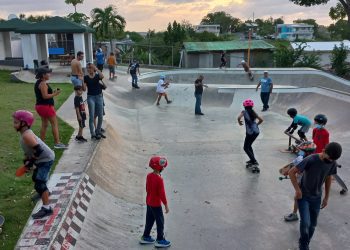 Quebradillas ofrece clínicas deportivas gratuitas para niños y jóvenes desde los 5 años de edad