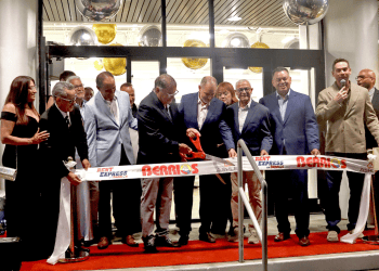 Mueblerías Berríos inaugura nueva megatienda en Mayagüez Mall