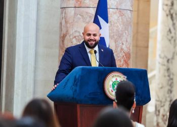 Senador Jeison Rosa Ramos reconoce a 75 mujeres emprendedoras del área oeste   