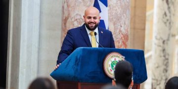 Senador Jeison Rosa Ramos reconoce a 75 mujeres emprendedoras del área oeste   