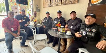 Alcalde de Moca se une a la iniciativa: Un café con los policías