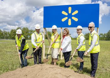 Walmart coloca primera piedra de su tienda número 19 en Puerto Rico y anuncia inversión de $65 millones para el primer Supercenter de Bayamón Los Palacios
