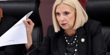 Senadora de San Juan advierte falta de datos para medir efectividad de ley sobre plásticos de un solo uso