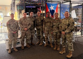 General de brigada Carlos J. Rivera Román visita a soldados de la Guardia Nacional de Puerto Rico destacados en Washington, D. C.