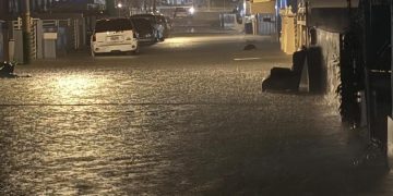 Tras inundaciones de anoche en Toa Baja, denuncian falta de mantenimiento de alcantarillados y cuestionan inacción del alcalde Betito Márquez